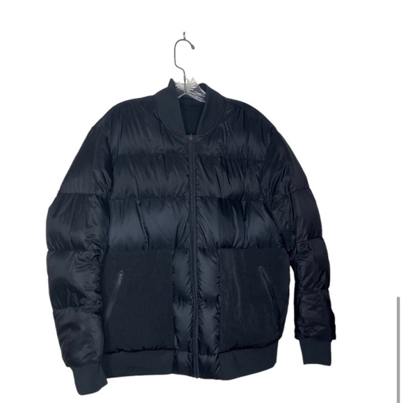 Lululemon Roam Far Bomber Jacket Black Reversible Goose Down Jacket Size 8 - Picture 5 of 7